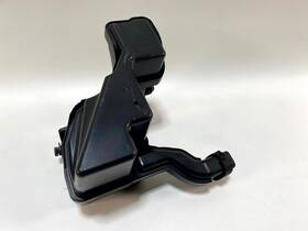 Nissan 16585-5rb3a 18-25 Kicks Versa 1.6l Engine Air Cleaner Intake Upper Resonator Box Oem