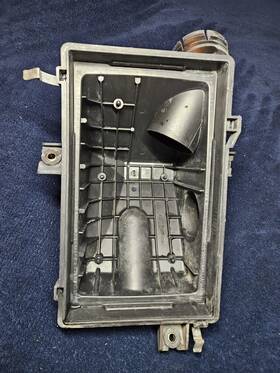 Saeppt40 Nissan 98-04 Frontier Xterra 3.3l V6 Lower Cold Air Intake Box Oem