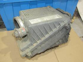 15279284 Oe Brand 2003-2006 Gmc Yukon Xl 5.3l Oem Air Filter Cleaner Box Housing Bolt Hole Split
