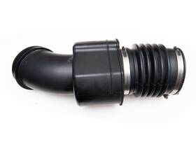 23458514 Oem Gm 2017-2019 Duramax 6.6l Air Cleaner Outlet Front Duct