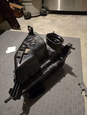 Kx53-5l234-da Oem 2014-2022 Jaguar F-type 5.0l Air Intake Cleaner Box Right Side Kx53-5l234-da Oem 2014-2022 Jaguar F-type 5.0l Air Intake Cleaner Box Right Side