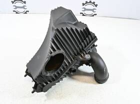 Original Factory Genuine 7p5129607 Right Engine Air Intake Filter Cleaner Box Housing Oem Porsche Cayenne Gts 11-18
