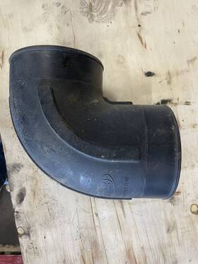 05-15190 Peterbilt Plastic 90 Degree Air Cleaner Elbow