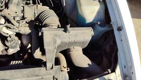 25147224 Pontiac 92-94 Bonneville Complete Air Intake Cleaner Filter Box Housing With Tube 3.8l
