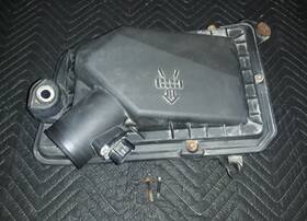 78339 Pontiac 2008 G6 2.4l Air Intake Cleaner Filter Box Housing Assembly Oem