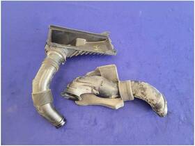 319-67507 Porsche 2011-2014 Cayenne 3.0l Diesel Air Cleaner Tube Top Duct Hose 2465