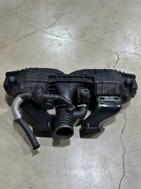 991.110.020.04 Porsche 991.1 Carrera Intake System 911 Oem Great Condition