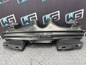 009-0422-2035 Ptg Mercedes E63 Amg W213 M177.2 Cold Air Intake Carbon Fiber Box Notes