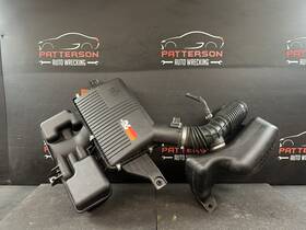 25861288 Saturn 07-10 Sky 2.4 Air Intake Cleaner Filter Box With Tubes And Meter
