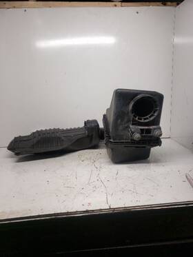 999882 Saturn 42314 Air Cleaner 3.0l Vin B 8th Digit Opt L81 Fits 02-03 Vue