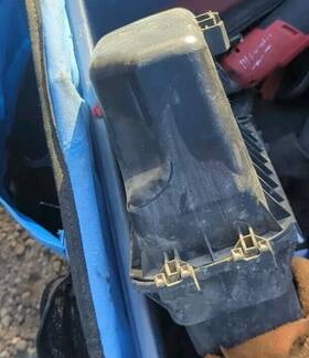 1770021050 Scion 2004 2005 2006 04 05 06 Xa 1.5l Air Intake Filter Cleaner/box