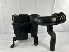 Subaru 46043sa000 2003-2004 Forester Engine Air Intake Resonator And Hose Oem