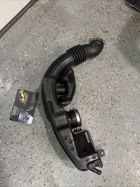 A52fj01 Subaru 2014-2016 Forester Air Intake Filter Cleaner Duct Tube Oem A5232