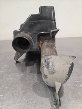 96553466 Suzuki 2006 Forenza Air Intake Resonator Box Chamber Oem 96 553 466