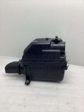 17080-0f040 Toyota 2005-2007 Sequoia Air Cleaner Filter Box Oem