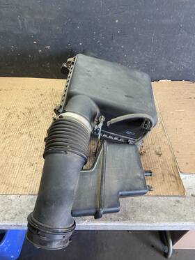 17080-0s010 Toyota 2007-2013 Tundra V8 Air Intake Filter Box Cleaner Duct Tube Oem Q3275 Dg
