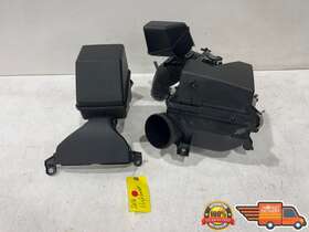 17700-0p190 Toyota 2014-2019 Highlander Air Cleaner Housing Complete Box Oem