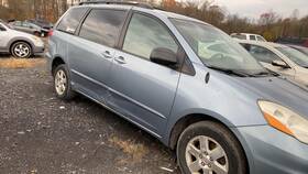 177000p072 Toyota 07 08 09 10 Sienna Air Cleaner Box
