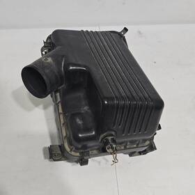 17701-15260 Toyota 1993-1997 Corolla Box Air Intake Filter Oem 1.8l