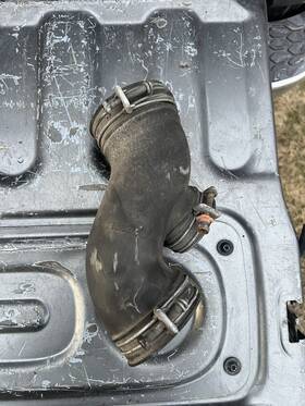 17882-65010 Toyota 17861-65010 Air Cleaner Hose Tube Duct 3.0l 88-95 4runner 3vze