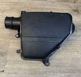 17861-75220 Toyota 2005-23 Tacoma Air Resonator Box Oem Part# 17861-75220 Toyota 2005-23 Tacoma Air Resonator Box Oem Part#