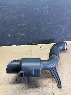 17882-0p030 Toyota 2007 To 2011 Tundra 4.0l Air Cleaner Intake Hose Oem P0902 Dg