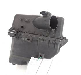 Acl-58209 Toyota 2002 2003 Camry 4 Cylinder Air Cleaner Housing Box Oem