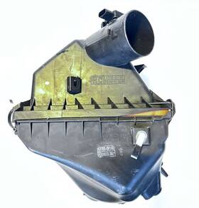 Toyota Lj9z10b689p 2013-2016 Rav4 Air Cleaner Box Fwd 2.5l 85k Miles P/n 17705-0v120 Oem