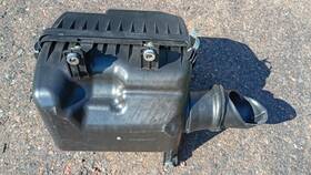 Pd100140-5051 Toyota 2001 To 2004 Tundra Sequoia 4.7l V8 Air Intake Cleaner Filter Box Airbox