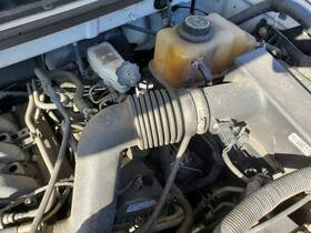319.am3m16 Vehicle Production Group 2016 Vpg Mv-1 Oem 3.7l V6 Automatic Air Cleaner With Tube