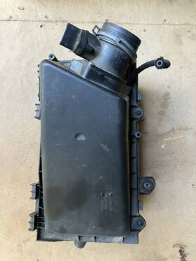 1c0129607h Volkswagen 2002 02 New Beetle Air Filter Housing 1.9 Diesel Oem