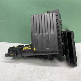 5qn129601 Volkswagen 2018-2024 Tiguan 2.0 Engine Air Cleaner Intake Filter Housing Box Oem