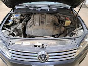 7p0129607e Volkswagen Air Cleaner/air Filter Housing 2016 Touareg Sku#4034050