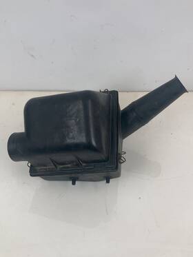 Volvo 1257306 1975-1980 244 Air Filter Box 1257304 Oem #4281m