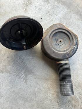 P1800e Volvo 683472 S Air Cleaner Housing Assembly 70 71 72 P1800 240 Oem B18 B20 E F