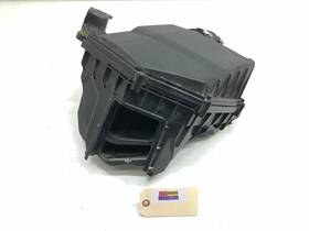 D23na Volvo 2022-2023 S60 S90 2.0l Engine Air Cleaner Intake Filter Housing Box Oem