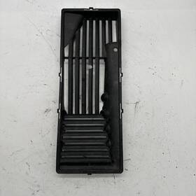 3c0129668a Vw 2009-2015 Volkswagen Audi Engine Air Filter Box Insert Grille 3c0 129 668 A