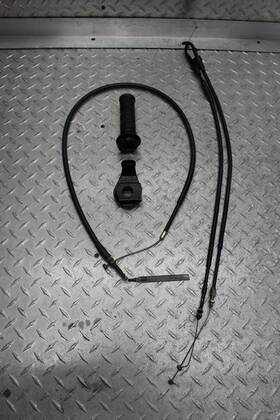 7810536 Yamaha 2001 Yzf R1 Clutch/throttle Cables With Housing And Throttle Tube