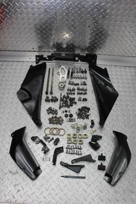 7810556 Yamaha 2001 Yzf R1 Hardware Bolts Set With Good Stuff