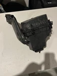 2015-2018 Ford Edge Air Cleaner Intake Filter Housing Box Oem H2G3-9600-AA. Fixed Price $75.00.