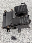 1993-1994 Toyota T100 3.0L Air Cleaner Box Assembly 17701-0W010 Tested Oem. Fixed Price $99.95.