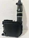 2017-2019 Mercedes Gle 43 Amg Air Intake Filter Box Right Side Oem *broken*. Fixed Price $99.00.