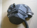1994 1998 Rolls-royce Spirit Bentley Air Filter Assembly UE74158. Fixed Price $110.50.