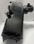Volkswagen Touareg Tdi 3.0L Engine Air Cleaner Intake Filter Box Oem 2011-2016. Fixed Price $311.99.